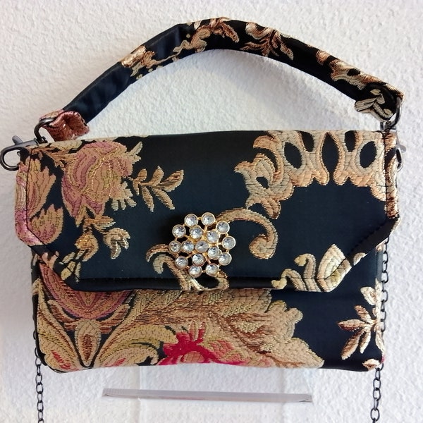 Mini sac à main ou bandoulière ou pochette en tissu brocard précieux et bouton bijou fantaisie