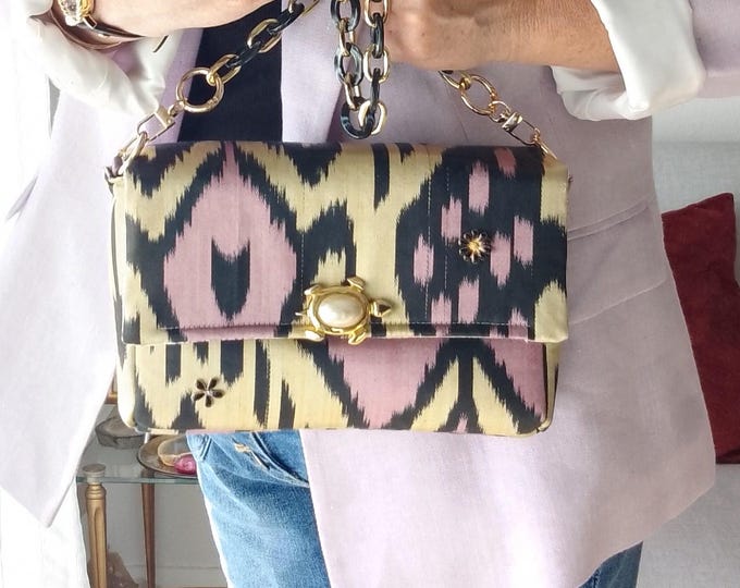 Handmade Ikat silk bag from Uzbekistan, a unique piece, a French luxury creation