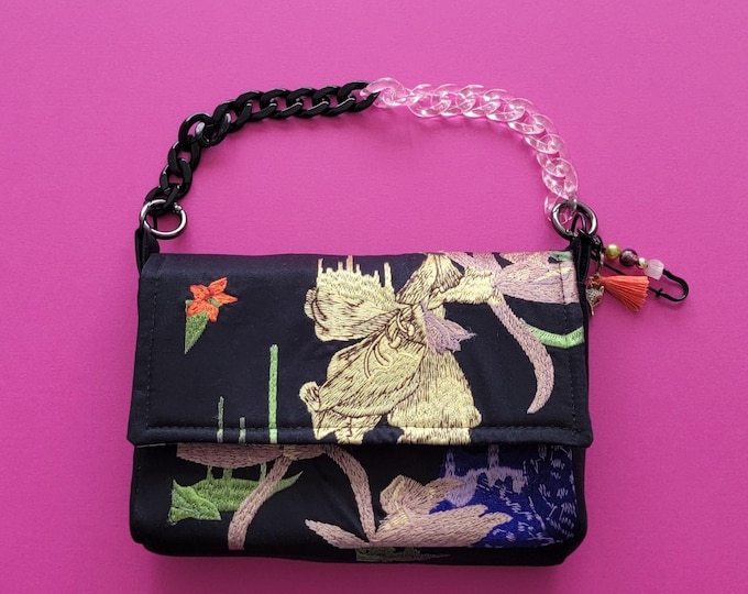Mini bag made of high-end recycled embroidered fabric and handmade pearl pin bag jewel in a unique piece, original artisanal creation in France