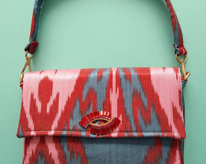 Traditional Ikat silk bag and vintage costume jewelry and handmade pearls in a unique piece created in France