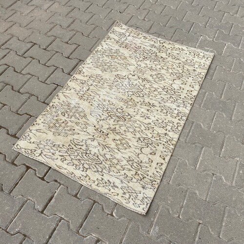 Turkish rug, oushak rug, 2'7x4'3 feet, anatolian rug, muted rug, 2x4 rug, entry rug, antique rug, shops decorative rug, handknotted rug, area rug