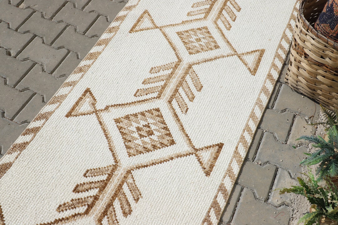 White Runner, Turkish Runner, Turkish Rug, 2'9x12'5 Feet White Runner, Turkish Runner, Turkish Rug, 2'9x12'5 Feet