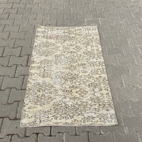 Turkish rug, oushak rug, 2'7x4'3 feet, anatolian rug, muted rug, 2x4 rug, entry rug, antique rug, shops decorative rug, handknotted rug, area rug