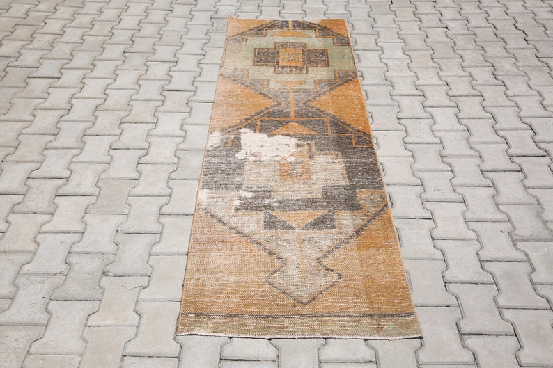 runner rug, turkish runner, turkish rug, halway runner rug, 2'4x7'5 feet, short runner rug, kitchen runner, entry runner, vintage runner image 3