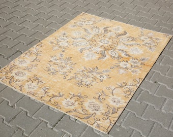 Tapis Oushak vintage : tapis d'entrée turc noué à la main (3'9x5'0)