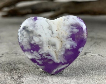 Plume agate doublet purple colors - Loose gemstone - Heart shape - Doublet cabochon - Pendant jewelry