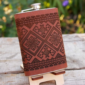 Personalized Leather Flask, Groomsmen Flask, Engraved Flask, Hip Flask, Custom Flask, Monogrammed Flask, Flask for Groomsmen,Groomsman Flask