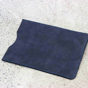 Handmade Leather Laptop Sleeve: Macbook Air/Pro, Custom Fit