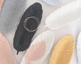 FEATHER Concrete Tray | 23 Colours | Beautiful Feather Trinket Dish | Matte Concrete Feather Jewellery Display | Lifestyle Photography Prop