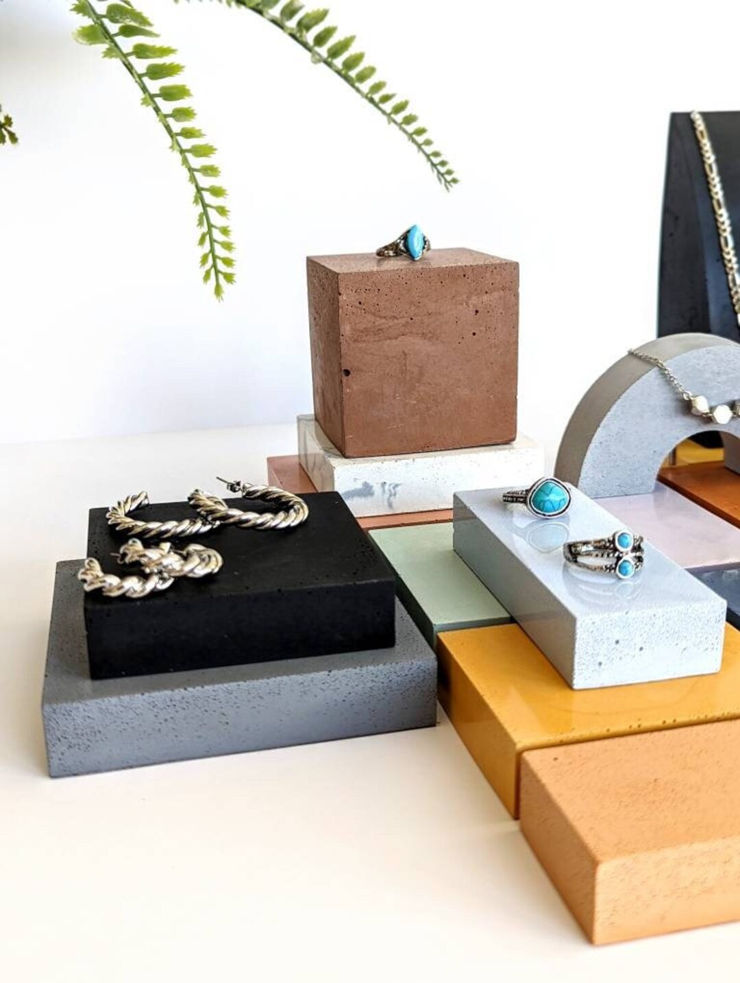 Concrete Display Riser LOW RISER Concrete Display | 35 Colours | Flat Concrete Block ...