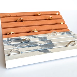 RING DISPLAY Concrete Ring Tray | 23 Colours | Retail Craft Fair Display Holds 24 Rings | Wedding Ring Home Storage | Jewelry Window Display