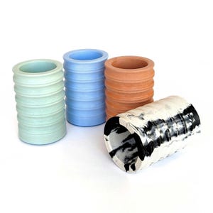 Maceta alta de hormigón RIDGE / 35 colores / Portalápices de mármol para escritorio / Florero seco / Portacepillos de hormigón / Organizador de brochas de maquillaje