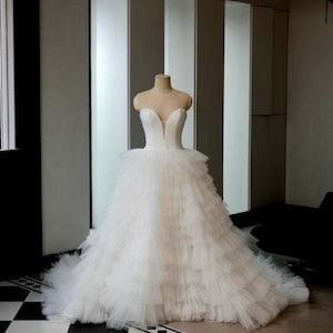 Ball gown for bride, Romantic wedding gown, Tulle wedding dress. Strapless wedding dress