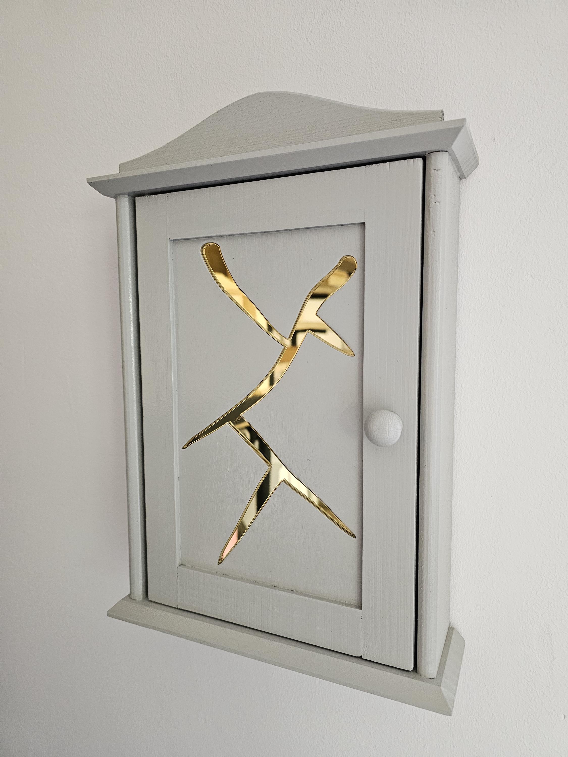 Wooden Key Box With Gold Detail - Wall Mounted Key Holder - Etsy UK