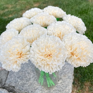 Handmade Crepe Paper Carnation Bouquet for Mother&#39;s Day, Birthdays, Graduation for Any Special Event