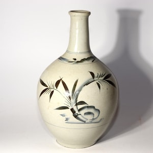 Jarrón japonés de porcelana Hasami Tokkuri Diseño de ciruela de bambú Imari Período Edo tardío