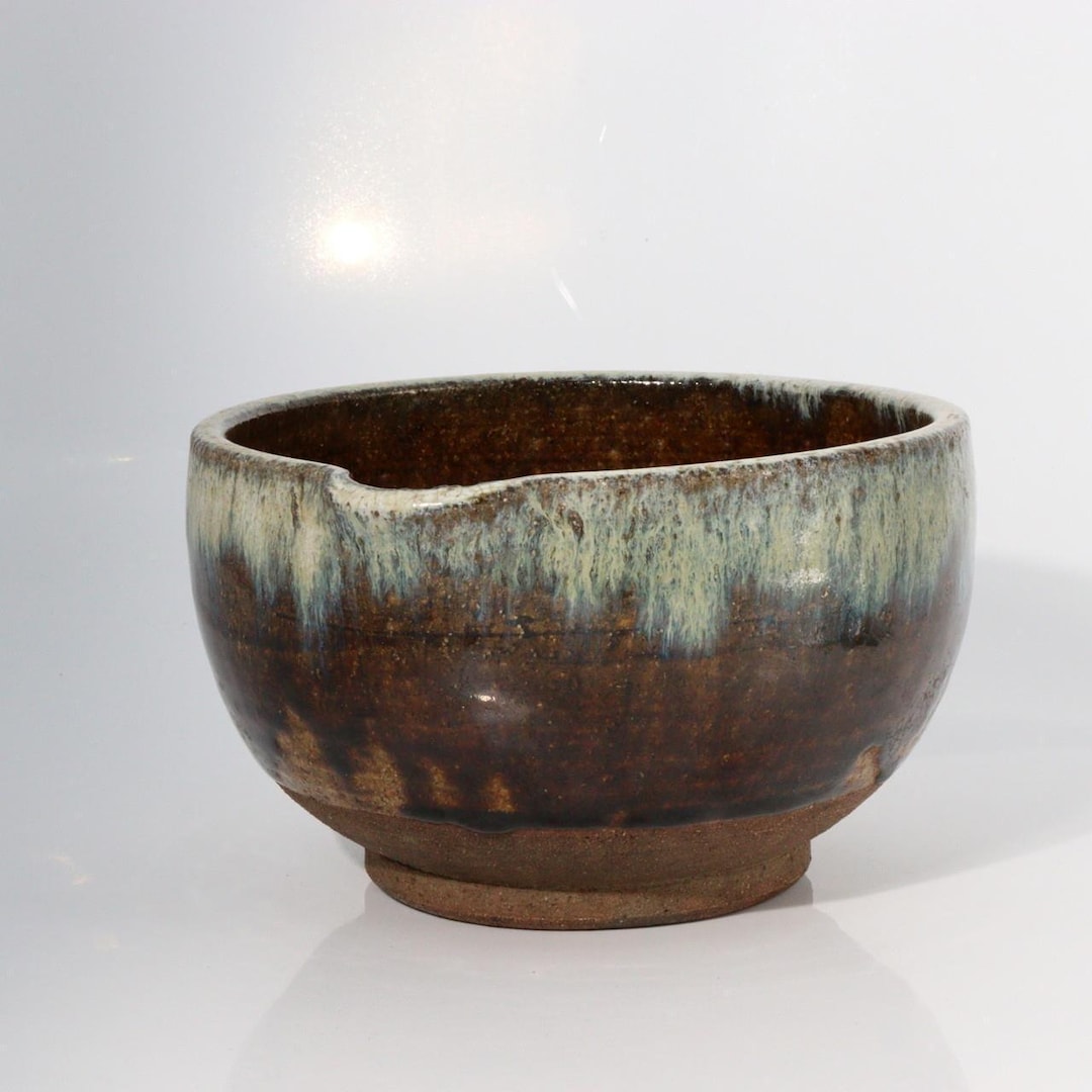 Japanese Antique Chawan Tsutsumiyaki Pottery Karatsu Katakuchi Bowl