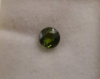 Australian Sapphire, Diamond Round Cut, UNHEATED, Leaf Green, 4.3mm, .41cts