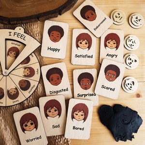 Jeux de cartes en bois, Cartes sentiments, Cartes émotion, Jeux de cartes pour les tout-petits, école maternelle montessori, jouets en bois faits à la main