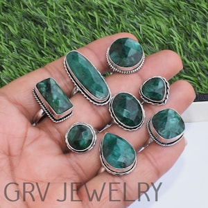 Gesimuleerde smaragdgroene edelsteenringen / ringen groothandel / Bulkringen / sieraden groothandel / 925 sterling verzilverde sieraden