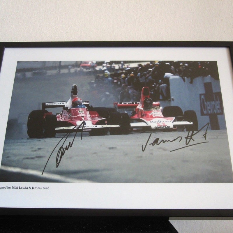 Photo Dédicacée Éric Bernard - Formule 1 - Années 80 - Autographe