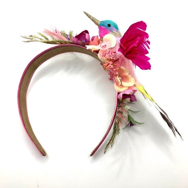 Vogel Haarschmuck, Haarreif, Fascinator, Vogel, Blumen, Farn, Schleierkraut, Krone, Hochzeit, Braut, Brautjungfern, Feste, pink, rosa