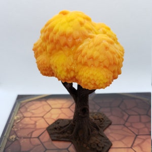 Gloomhaven Tree - with color changing &quot;autumn&quot; leaves