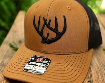 Embroidered Deer Antler Hat: Richardson 112 Snapback