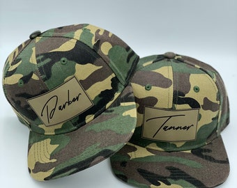 Bonnet pour tout-petit avec écusson en cuir personnalisé : casquette snapback personnalisée pour bébé et enfant