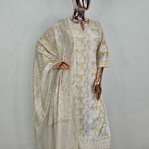 Kurta Set für Frauen - Weiß-Grün-Reihen bestickte Kurta-Hose & Dupatta - Indische ethnische Kleidung - Kleid für Frauen - ethnische Partykleidung