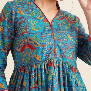 Tuniken für Frauen, Top-Kleid für Frauen Blaue und rote Kalamkari-Baumwoll-Tunika Kurti Kurta-Damen-Kurtis für Frauen Tuniken-Tops Sommerkleidung Bild 3