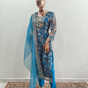 Pakistani Suit/Kurta Set For Women - Blue Floral Print Sequence Kurta Trouser & Dupatta  - Indian Ethnic Wear - Dresses For Women - Party We