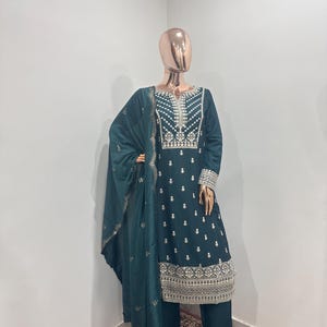 Indian Party Wear -Teal Blue Silk Embroidery  Kurti Palazzo With Dupatta - Indian Dress - Kurti Palazzo Set - Salwar Kameez - Pakistani Suit