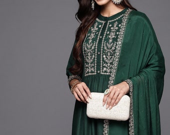 Ensemble kurta - Kurta plissée à empiècement floral vert avec palais et dupatta - Ensemble ethnique indien Salwar Kameez - Ensemble kurta pour tenues de fête