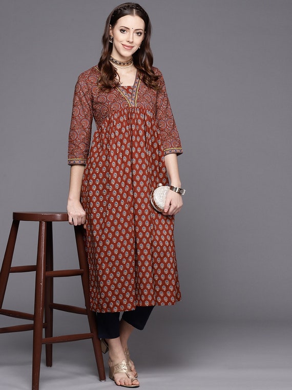 Kalamkari Printed Cotton Straight Kurta in Black and Maroon : TJA2233