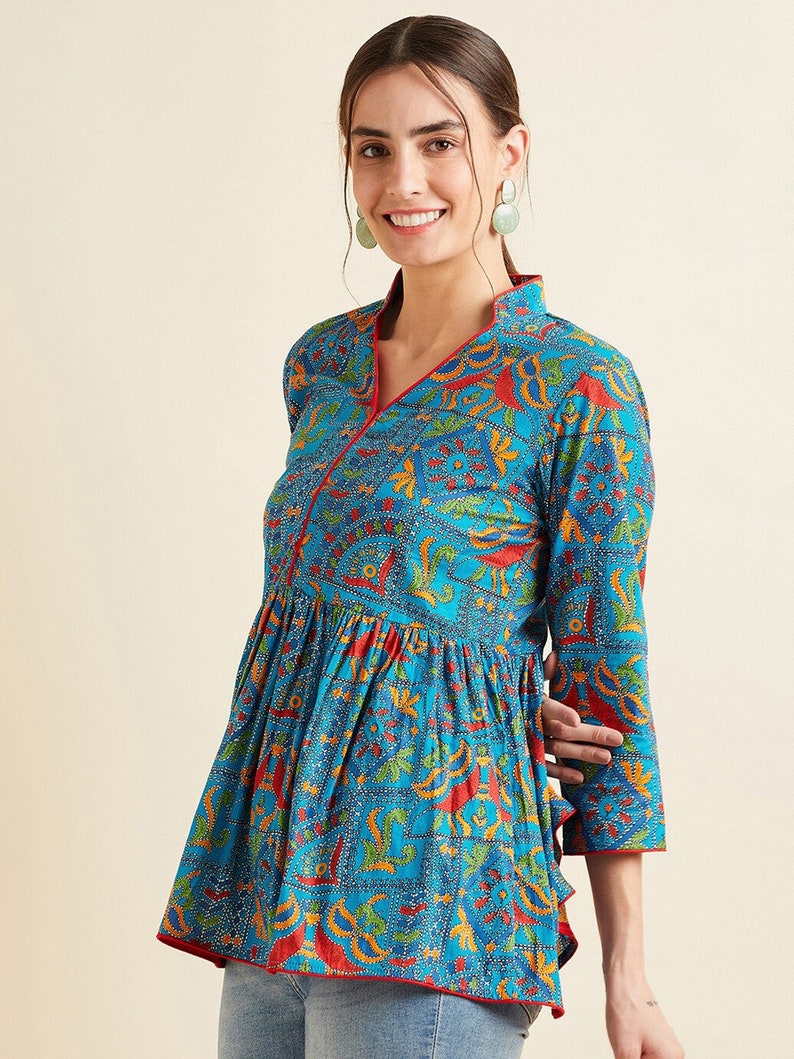 Tuniken für Frauen, Top-Kleid für Frauen Blaue und rote Kalamkari-Baumwoll-Tunika Kurti Kurta-Damen-Kurtis für Frauen Tuniken-Tops Sommerkleidung Bild 1