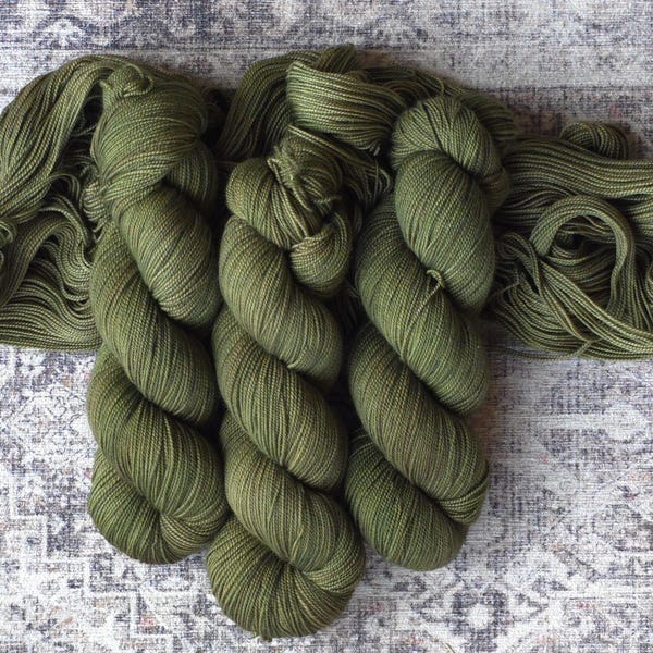 Fern - Natural Sock Green Wool Yarn non-superwash
