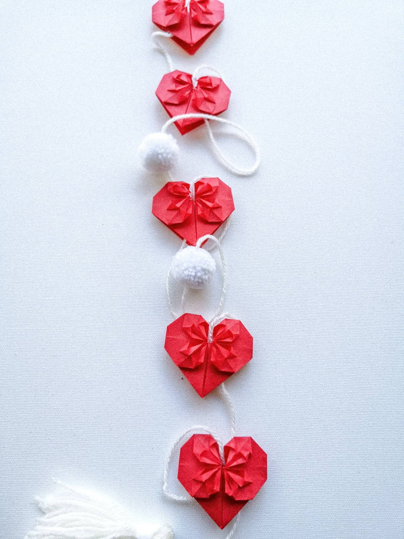 Guirlande Cœur, Décoration Cadeau Cœur Rouge, Origami, Saint Valentin, Pompon Laine, Femme