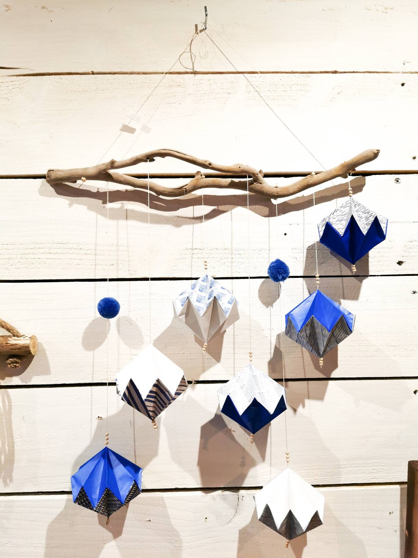 Mobile Origami, Décoration Suspension Marine, Bleue, Diamants, Esprit Marin, Bois Flotté