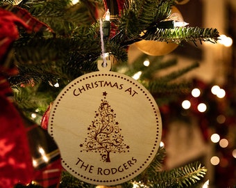 Weihnachten an der..... ChristbaumKugel Personalisiert Familienbaum Dekoration Holz Weihnachtsgeschenk Anhänger