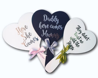 Personalisiertes Hochzeitsschild Paddle Daddy hier kommt Mama, hier kommt die Braut, Blumenmädchen, Ringträger Hochzeit Foto Requisite, Brautjungfern