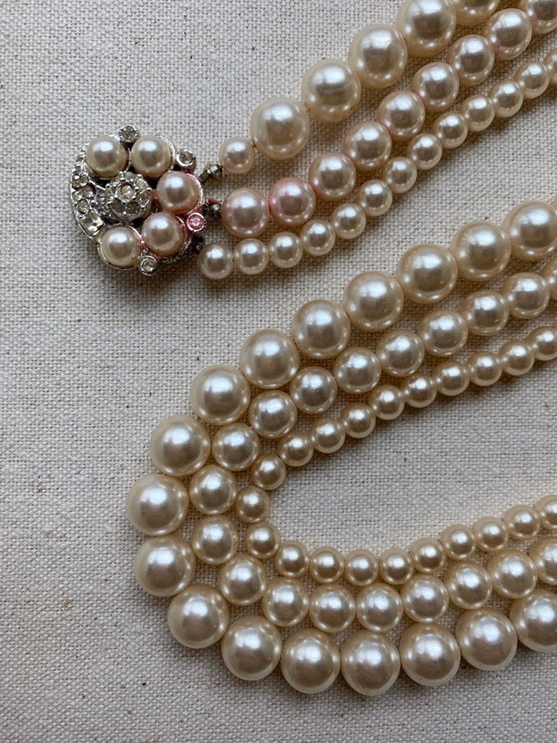 Vintage 3 tiered strand costume pearl necklace with pearl and Etsy