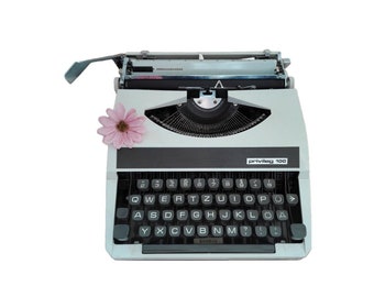 50% OFF!* Typewriter for children, office decoration from the 1990s, typewriter Privileg 100 - does not work perfectly, toy typewriter