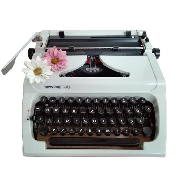Sale! 50% OFF!* Privileg 340 working typewriter, QWERTZ layout, 1990s office, gift to writer, portable  typewriter for women