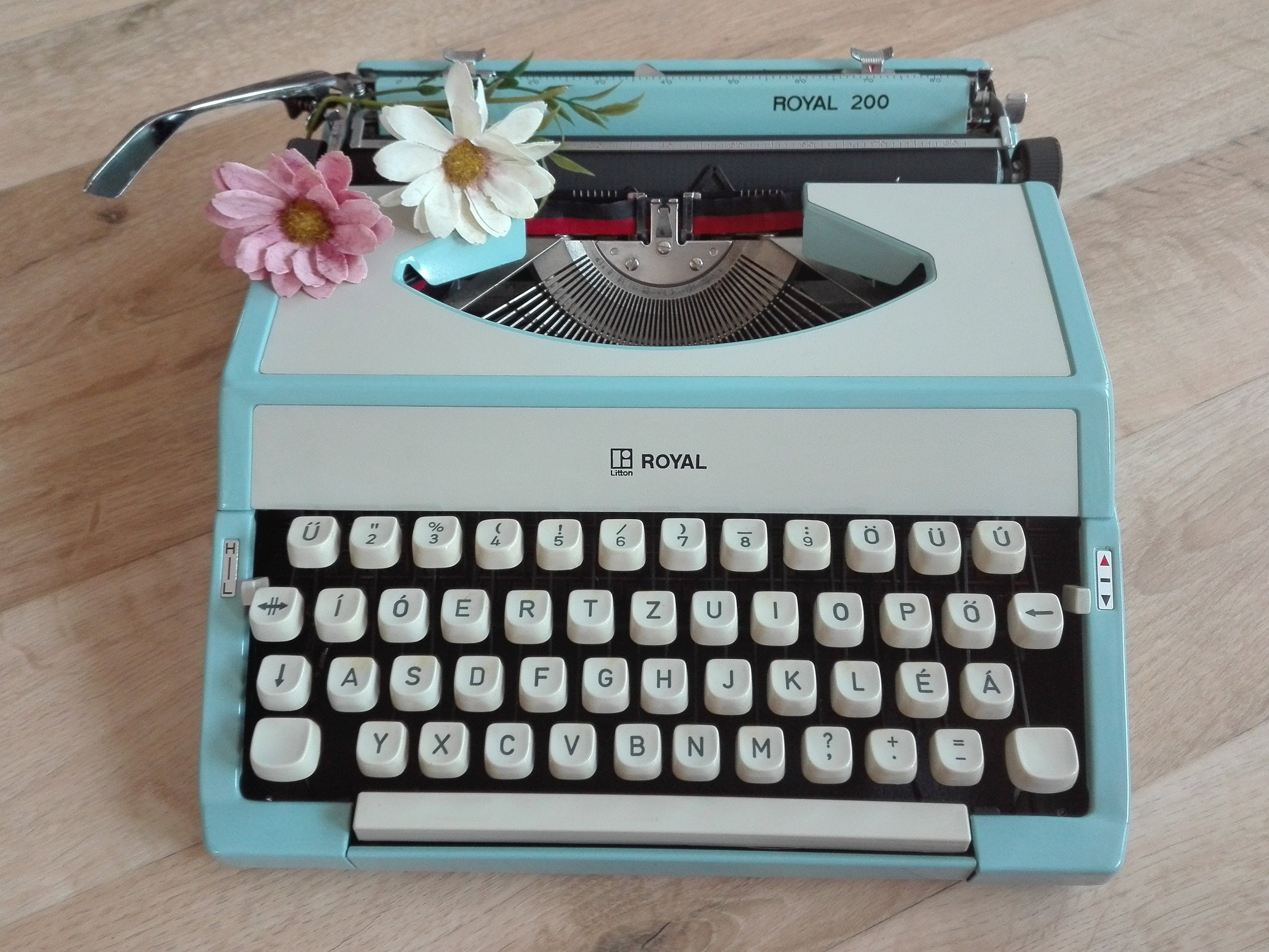 Manual Typewriter for sale Only 2 left at 60