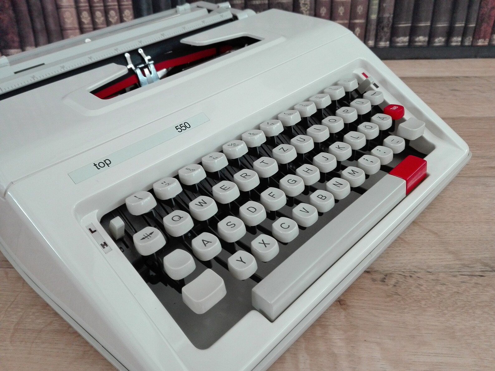 Working Typewriter Korean 1980s Retro Office Very Rare Etsy