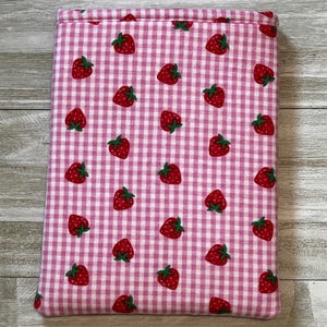 Strawberry Gingham Book Sleeve: Padded E-reader Cover