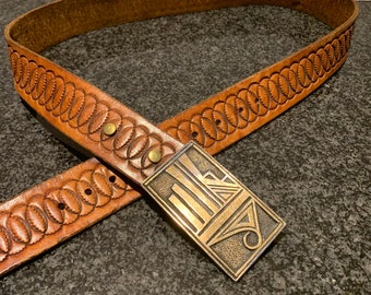 Brass Vintage Country /& Western Belt it is used and nice This is not brand new Really Fun Decorative Jewels Very Heavy Duty