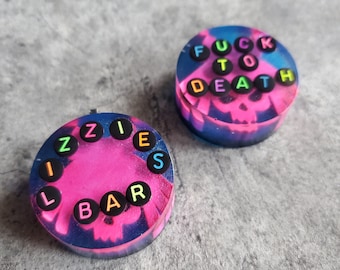 Colares Moxes Gang - Inspirados em Cyberpunk 2077 - Podem ser Chaveiros Também