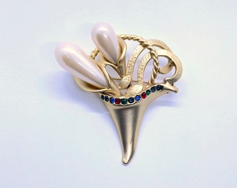 Vintage Brooch with faux teardrop pearls and gemstones